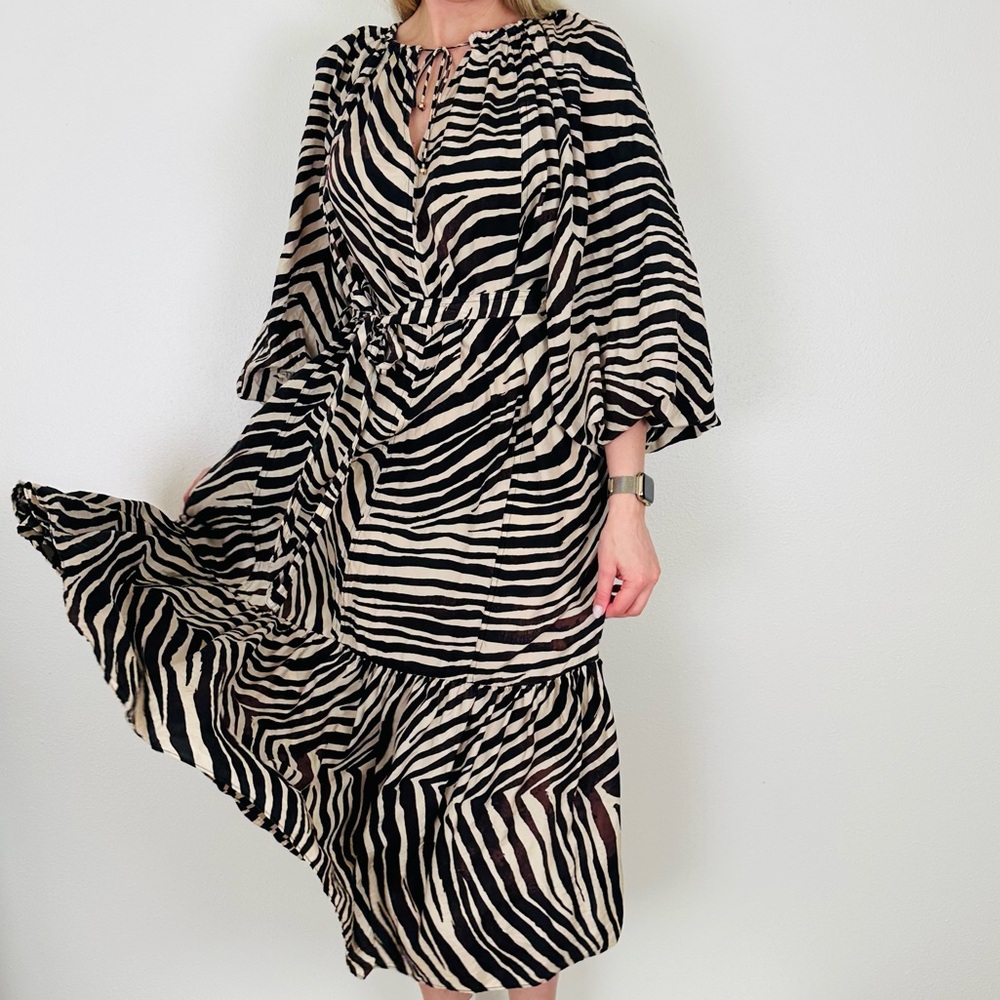 Banana Republic Zebra Animal Print 100% Silk Voluminous Lightweight Midi Dress - Picture 6 of 15